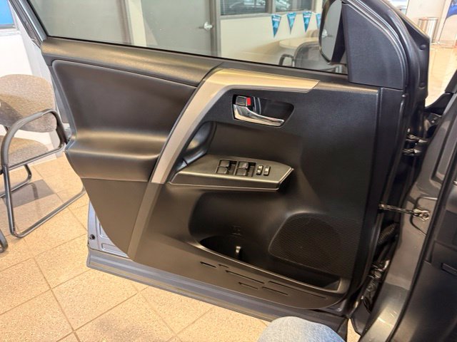 Toyota RAV4 photo 21
