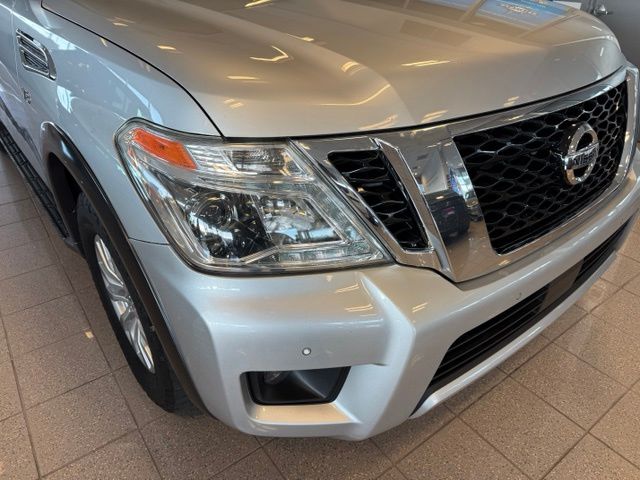 Nissan Armada photo 9