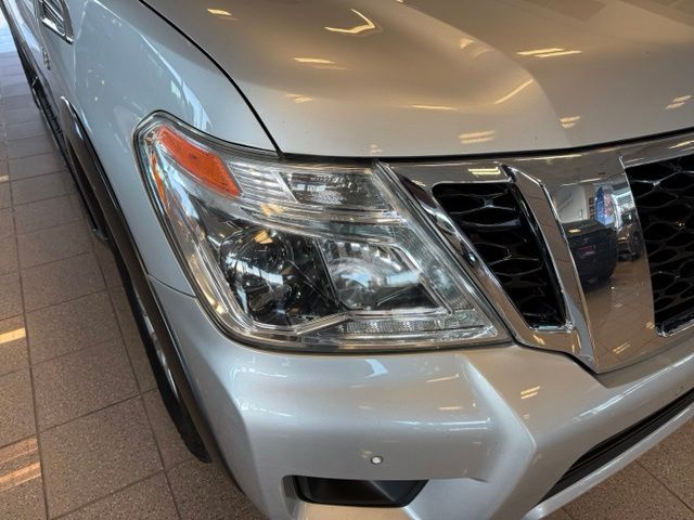 Nissan Armada photo 10