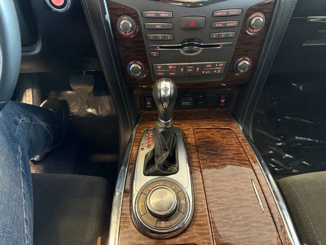 Nissan Armada photo 17