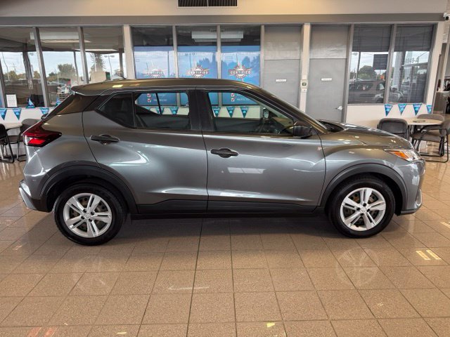 Nissan Kicks photo 3