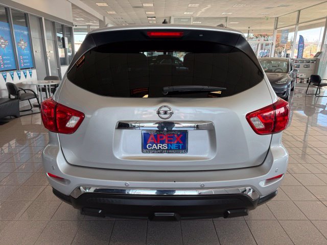 Nissan Pathfinder photo 5