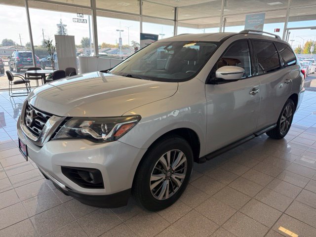 Nissan Pathfinder photo 7