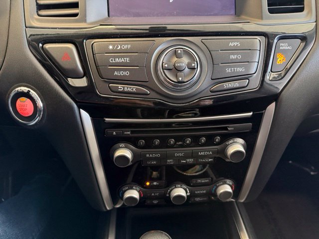 Nissan Pathfinder photo 15