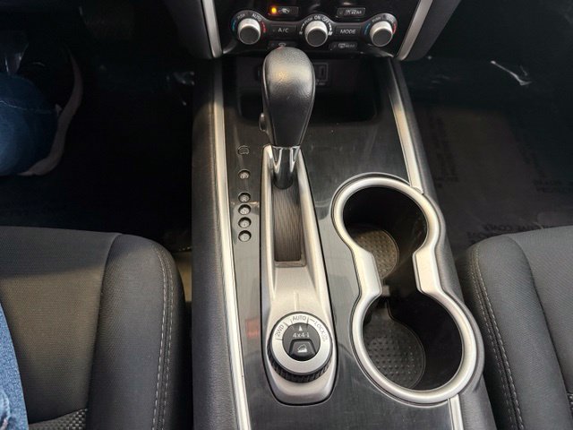 Nissan Pathfinder photo 16