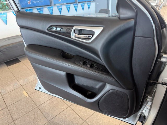 Nissan Pathfinder photo 20