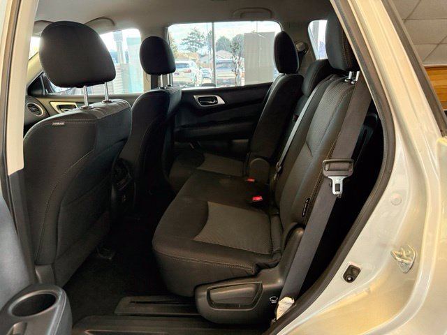 Nissan Pathfinder photo 21