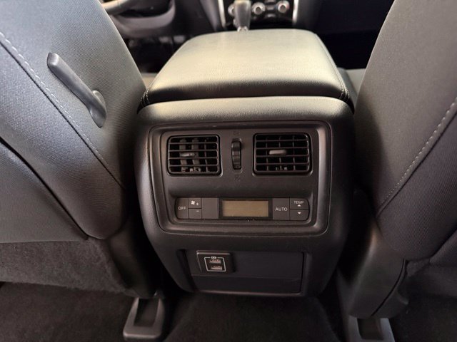 Nissan Pathfinder photo 25