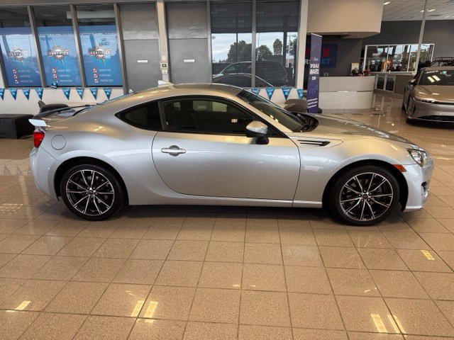 Subaru BRZ photo 3