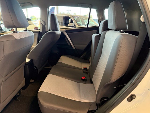 Toyota RAV4 photo 21