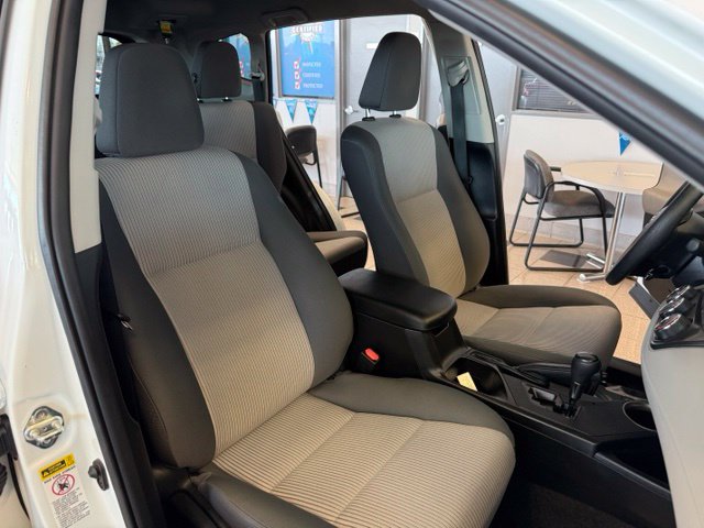 Toyota RAV4 photo 25