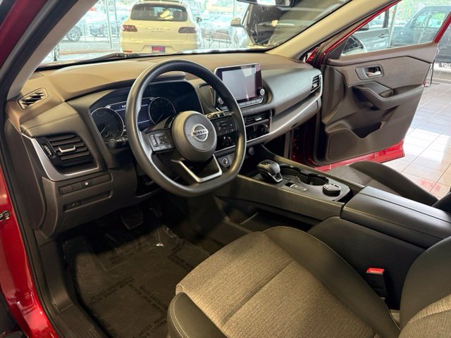 Nissan Rogue photo 2