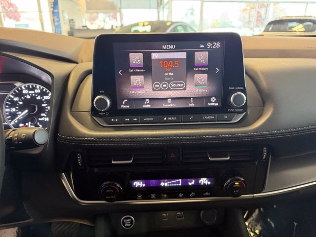 Nissan Rogue photo 17