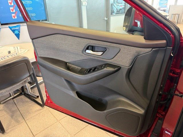 Nissan Rogue photo 22