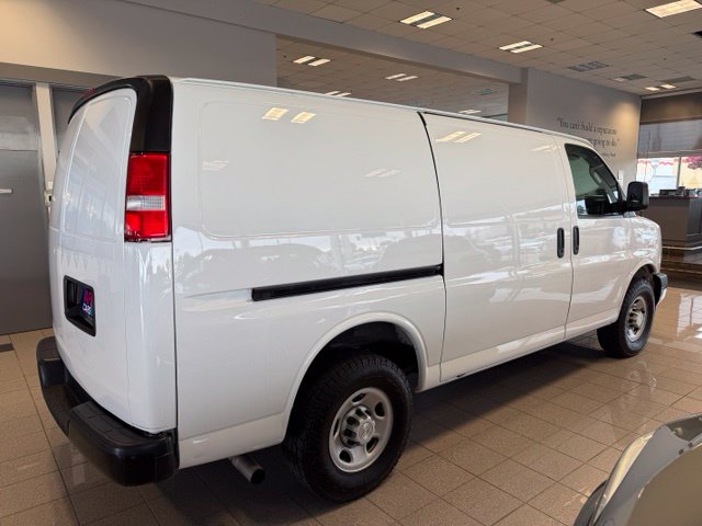 Chevrolet Express photo 7