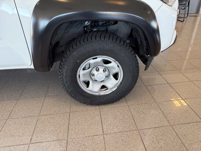 Toyota Tacoma photo 11