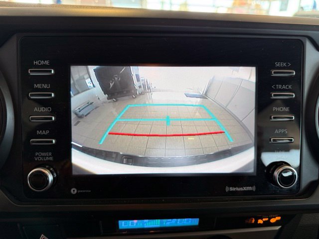 Toyota Tacoma photo 15