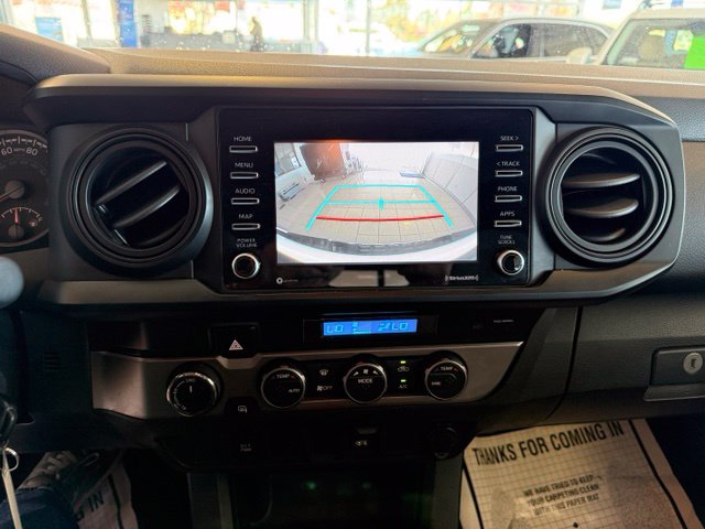 Toyota Tacoma photo 16