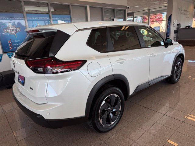 Nissan Rogue photo 4