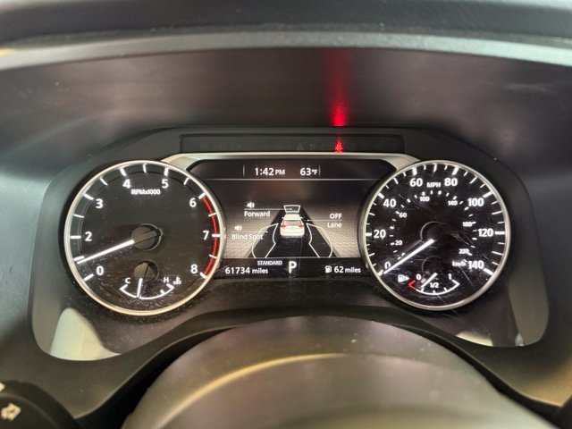 Nissan Rogue photo 14