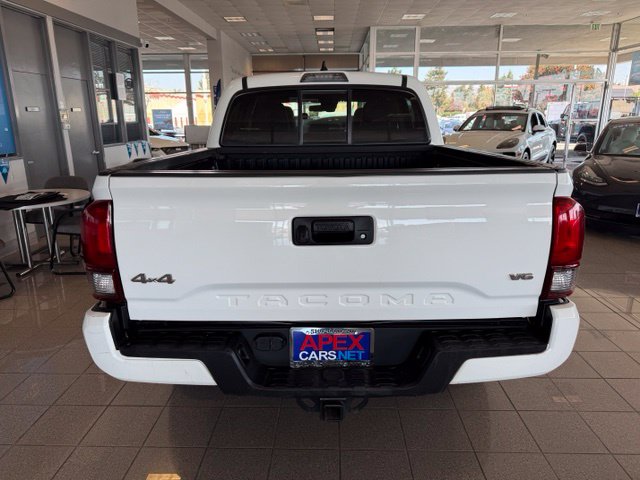 Toyota Tacoma photo 5