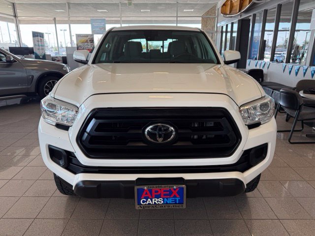 Toyota Tacoma photo 8