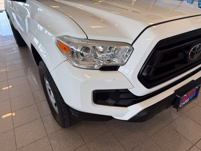 Toyota Tacoma photo 9
