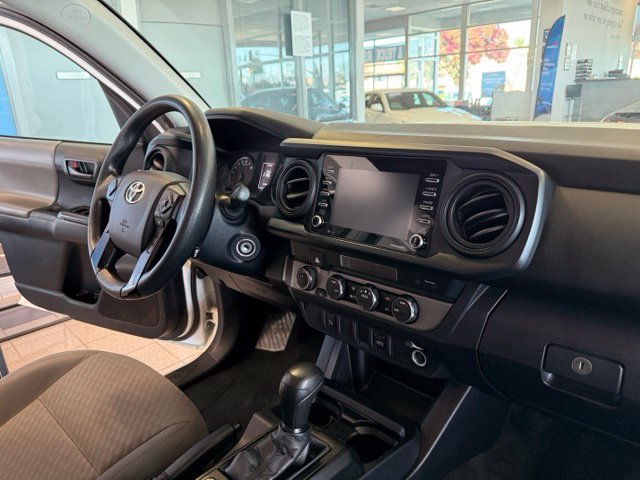 Toyota Tacoma photo 29