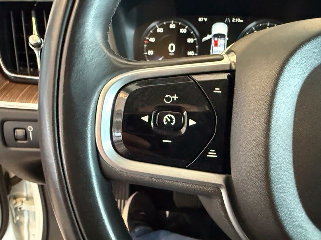 Volvo XC60 photo 18