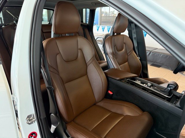 Volvo XC60 photo 27