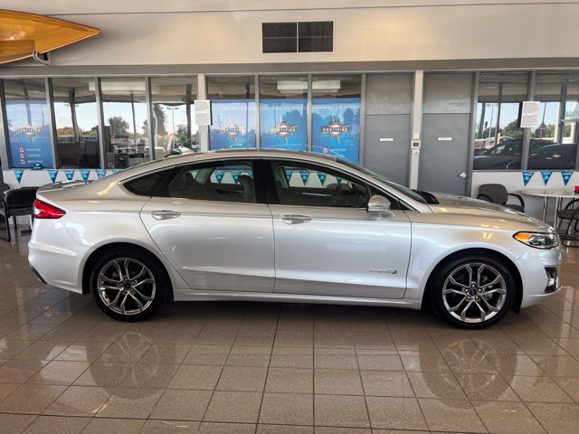 Ford Fusion photo 8
