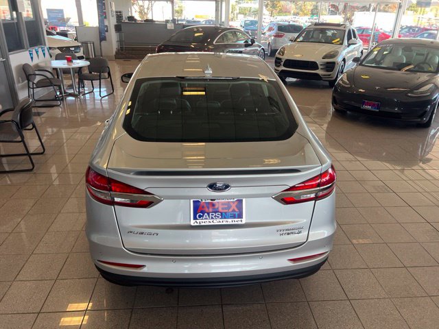 Ford Fusion photo 11