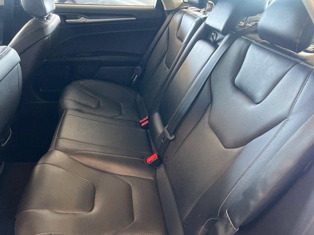 Ford Fusion photo 21