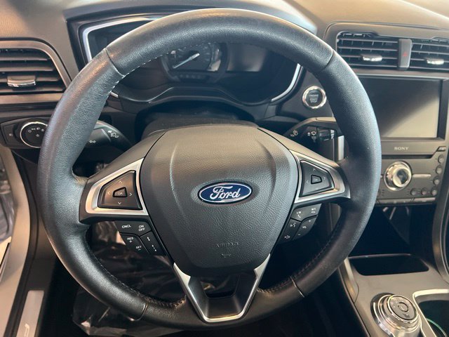 Ford Fusion photo 23