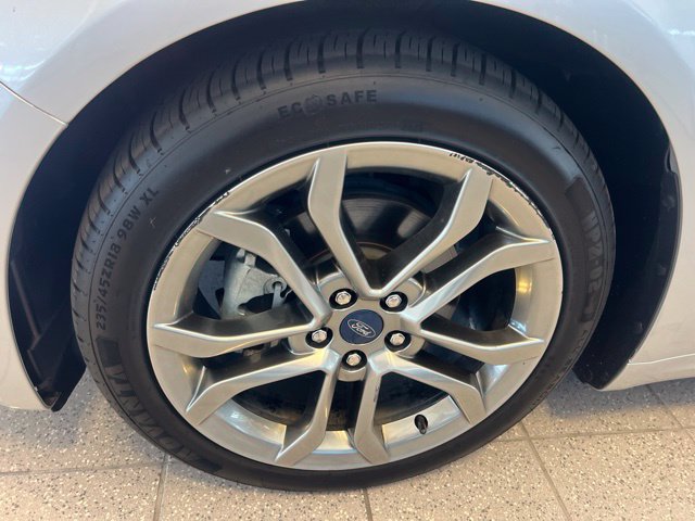 Ford Fusion photo 38