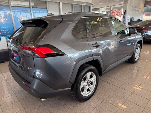 Toyota RAV4 photo 4