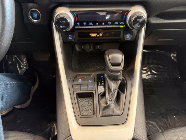 Toyota RAV4 photo 17