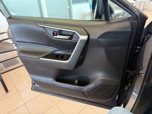 Toyota RAV4 photo 21