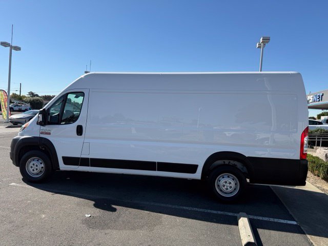 Ram Cargo Van photo 4