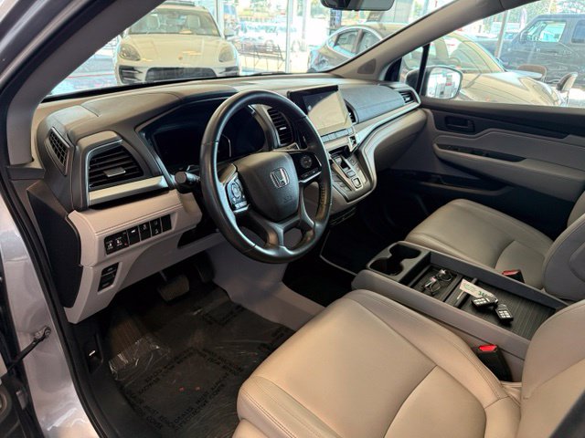 Honda Odyssey photo 2