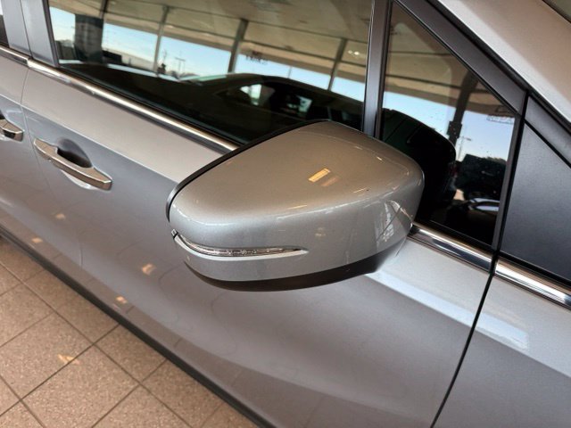 Honda Odyssey photo 12