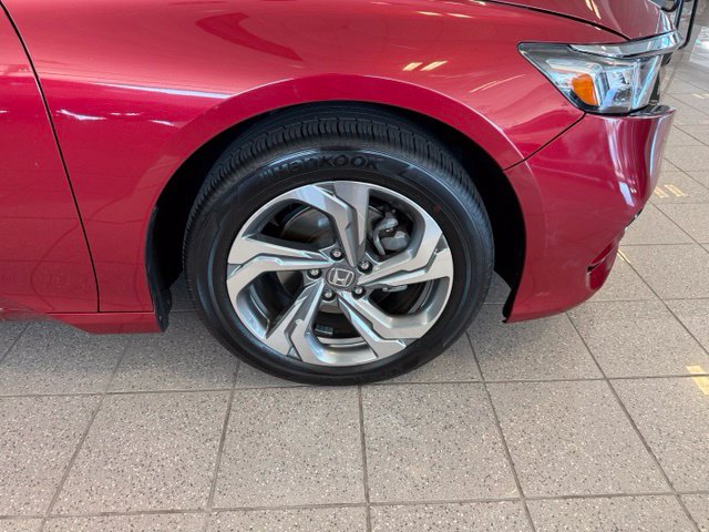 Honda Accord photo 11