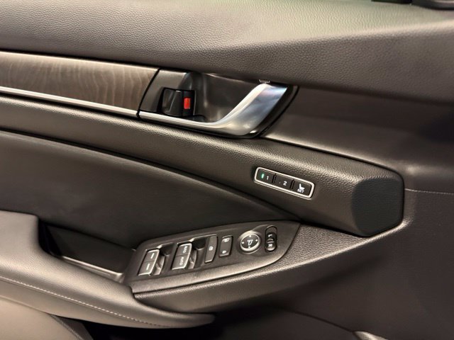 Honda Accord photo 21