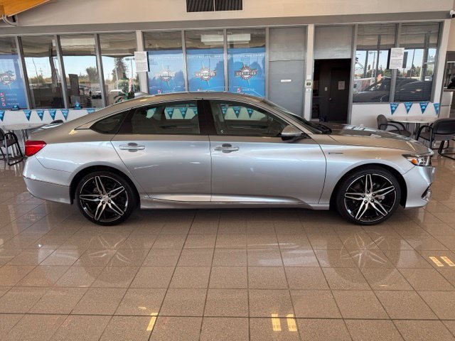Honda Accord photo 3