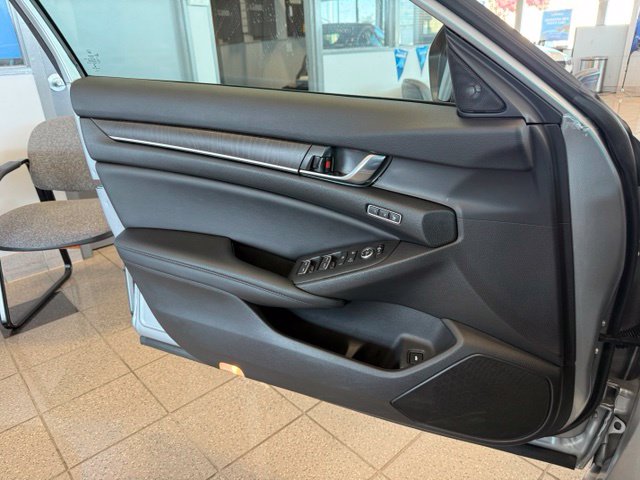 Honda Accord photo 22