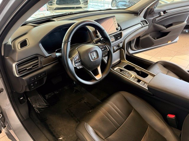 Honda Accord photo 30