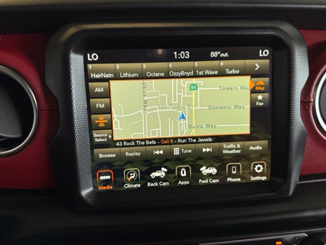 Jeep Wrangler photo 16