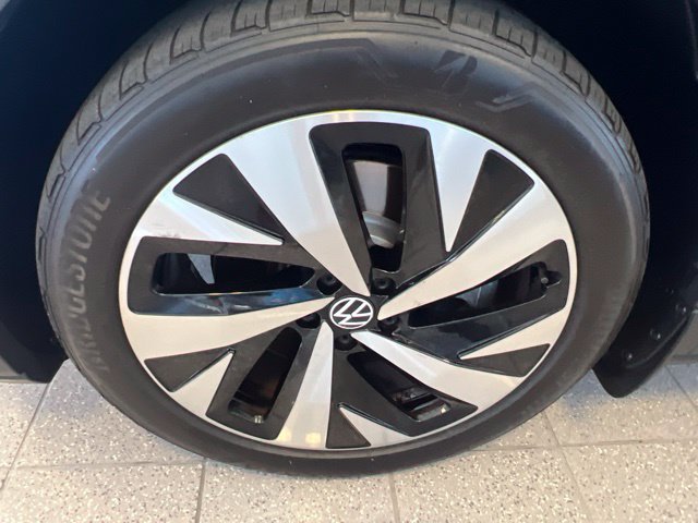 Volkswagen ID.4 photo 36