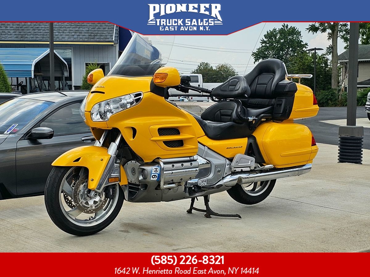 2002 Honda Gold Wing Base