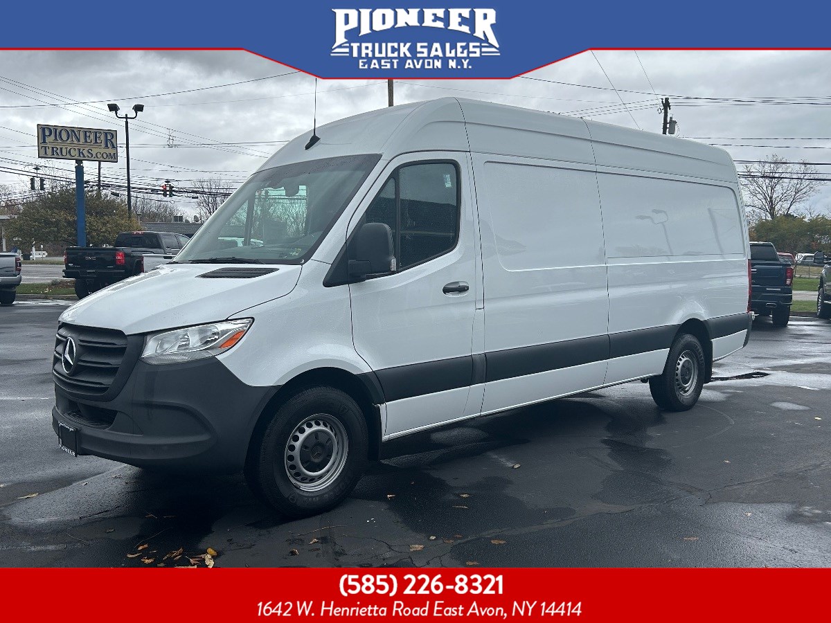 High Roof 2021 Sprinter Cargo Van 2021 Mercedes-Benz Sprinter 3500